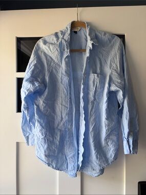 Universal Thread Light Blue Relaxed Button-Front Shirt
